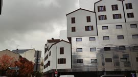 Funny building seems to have houses on it. Paris suburban town of Bagnolet, angle rue Malmaison (=Bad House street) and  rue du Général Leclerc .17nov2021