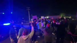 US: Protesters Gather Outside Oklahoma Governor’s Mansion To Urge Halting Of Julius Jones’ Execution 2