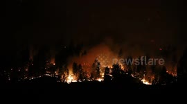 Huge wildfire rages on hillside in Kelowna, BC