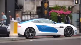 Supercars tear through London's Knightsbridge