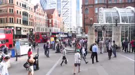 Time lapse of tube strike chaos in Liverpool Street