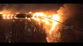Train trestles collapse in huge Oregon fire