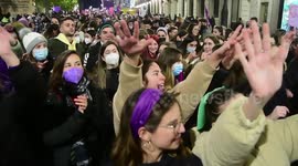 Manifestación del día internacional 25N contra la violencia machista en Madrid, España