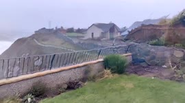 Storm Arwen winds rock metal fence back and forth as 'red warnings' issued across northern UK