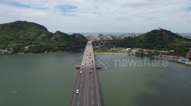Spectacular view of the traffic showing the city of Vila Velha in Brazil