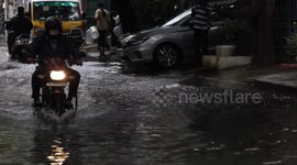 Life Crippled as Heavy Rain Lash Chennai again,Flooded Streets and Homes