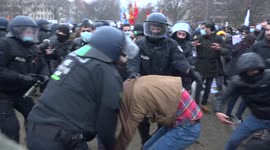German police clash with Kurdish protesters at march for PKK leader's freedom