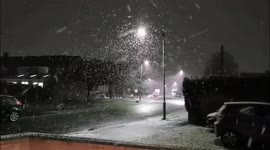 Watch heavy snow hit Milton Keynes as blizzards move south across England