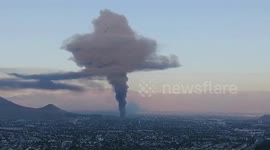 Chile: Factory Fire In Santiago Sends Massive Cloud Of Smoke Into The Sky