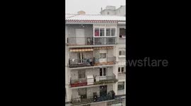 First snow of the year falls in northern Spanish city of Pamplona