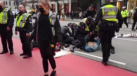 Canada: Police Make Arrests At Wet’suwet’en Rally In Vancouver