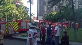 Evacuation Drops in One of the Firefighters Fainting While Extinguishing Fire at Cyber Mampang Prapatan South Jakarta