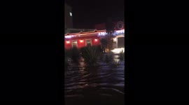 Lluvias causan inundaciones en zonas bajas de Cancún