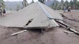 Hundreds of houses destroyed by ash from Indonesia volcano