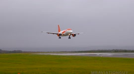 Pilots battle against strong crosswind from Storm Barra while landing at Bristol Airport