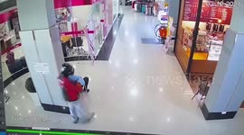 Hero security guard stops armed bank robber in Thailand