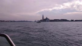 isla de san giorgio ,, en venecia, desde el vaporetto