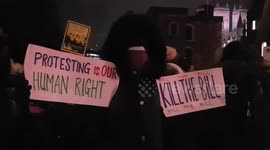 Police play cat and mouse with hundreds of Kill the Bill protesters as third reading of Policing Bill is scrutinised in House of Lords