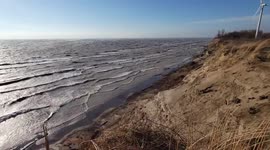 110km/h wind gusts hit Lake Erie shoreline in Ontario