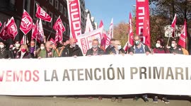 Un centenar de organizaciones se manifiestan en defensa de la Atención Primaria en Madrid, España
