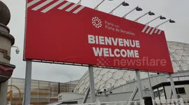 The controversed Triangle Tower (in french: Tour Triangle) is nonetheless under construction in Paris Expo. Porte de Versailles.14 dec 2021.