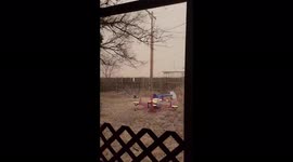 US: Storms With Powerful Winds Sweep Through Midwest, Great Plains 4