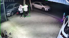 Ride-hailing driver rewarded by Chinese police after stopping man from beating his girlfriend