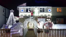 Brilliant Christmas decoration turns house into winter wonderland