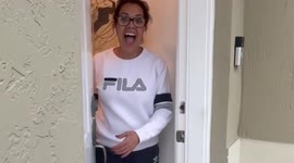 Got ya! Amazing reaction to sneaky homecoming surprise for Christmas in Miami
