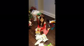 Dad hilariously pranks daughter each year with wrapped vegetable as Christmas present — a compilation