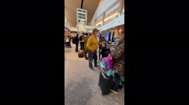 US: Heavy Snow Causes Major Delays, Flight Cancellations At Sea-Tac Airport 2