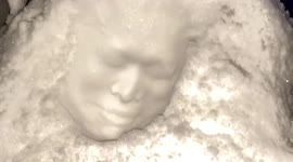 Chinese man imprints his face in snow to create a perfect 3D replica