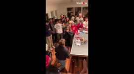 Man proposes to girlfriend during a family Christmas party in Tennessee
