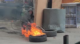 Palestinian protesters clash with Israeli troops in Hebron