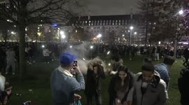 Unofficial firework display to mark the beginning of 2022 in Jubilee Gardens goes wrong after fireworks are fired into the crowd - WESTMINSTER, LONDON