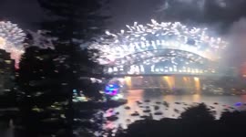 World Welcomes 2022: Sydney Fireworks