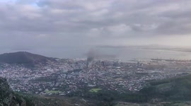 South Africa: Fire Erupts At Parliament Building In Cape Town 2
