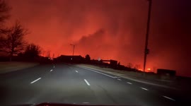 Apocalyptic scene as Marshall Fire spreads in US state of Colorado