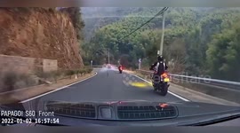 Driver loses control and goes over cliff edge in shocking video
