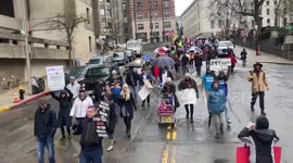 Packs of Bostonians protest vaccine mandate