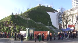 Visitors flock to Marble Arch Mound to experience controversial London attraction on its final day open