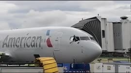 Passenger storms American Airlines cockpit in Honduras, causing flight delay