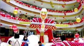 Giant Monkey King character made from balloons erected in Chinese mall