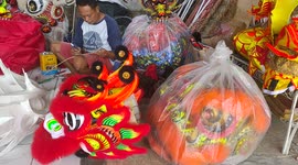 Prepare Ahead of The Lunar New Year Celebration In Indonesia
