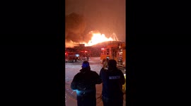 Firefighters battle to extinguish blaze at skating rink in Pennsylvania