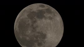 Stunning close-up of January's 'Wolf Moon' rising in Kent, UK