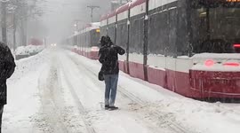 Canada: Heavy Snow Causes Havoc On Transportation Service In Toronto 2