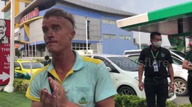 'Intoxicated' foreigner rants at police in Thailand