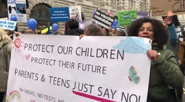 'Just Say No!' Thousands march in London against NHS vaccine mandate