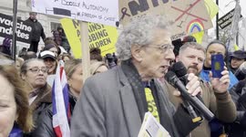 Famous conspiracy theorist Piers Corbyn speaks at NHS anti-vaccine protest in London